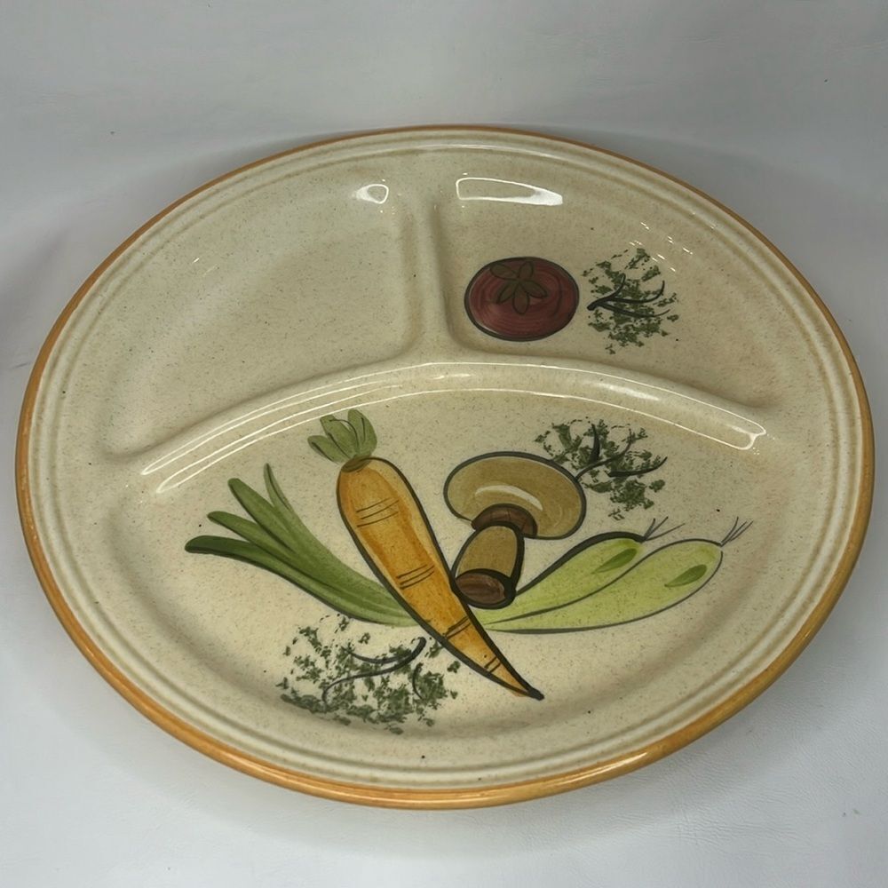 Los Angeles Potteries USA 3 Section Divided Plate Heavy Ceramic Orange Green Red